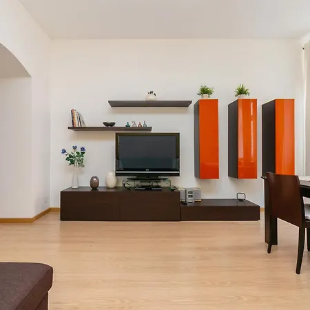Family - Center Апартаменты Триест