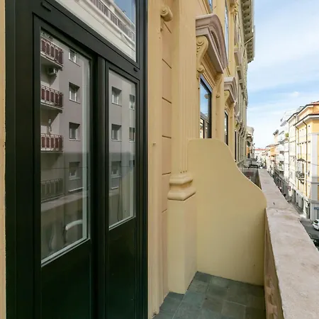 Family - Center Daire