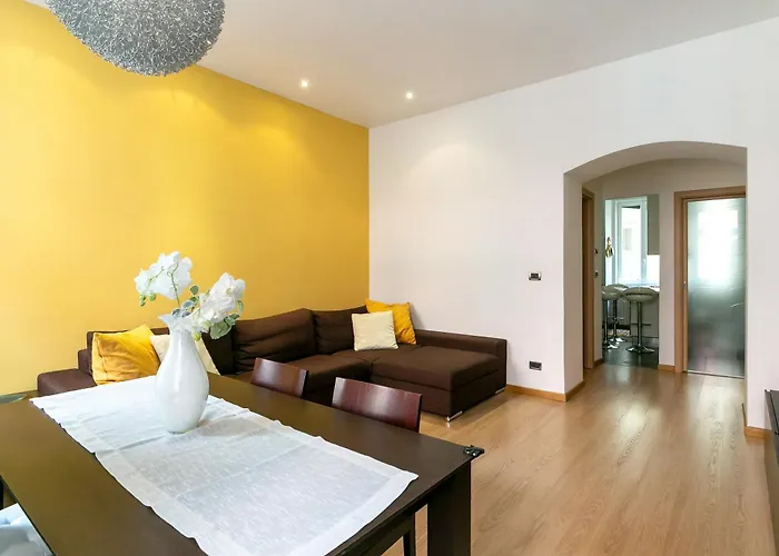 Apartment Family - Center *