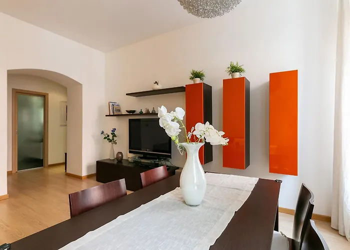 Family - Center Apartment *