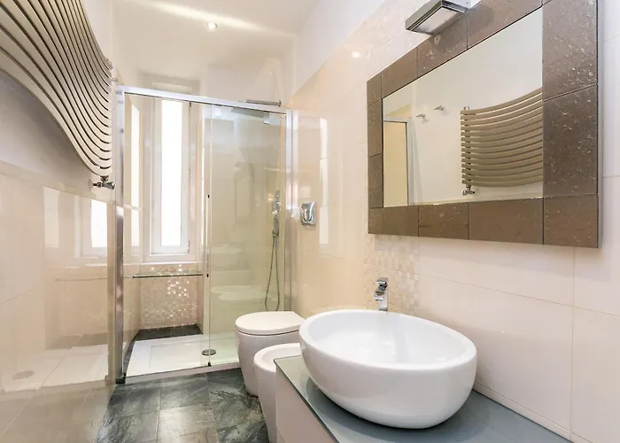 Apartment Family - Center *