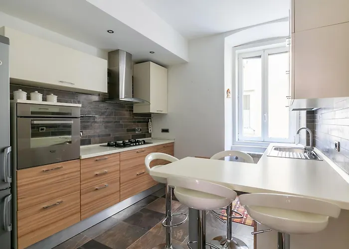 Family - Center Apartment Trieste